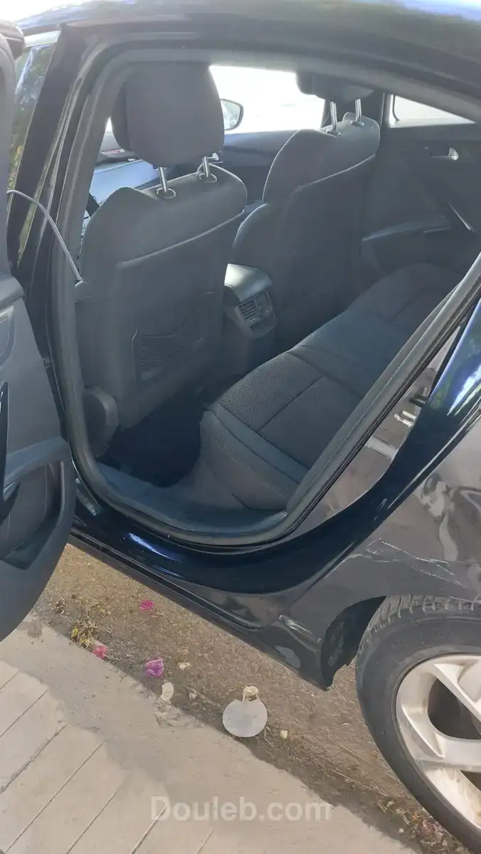 Peugeot 508 - Miniature 3