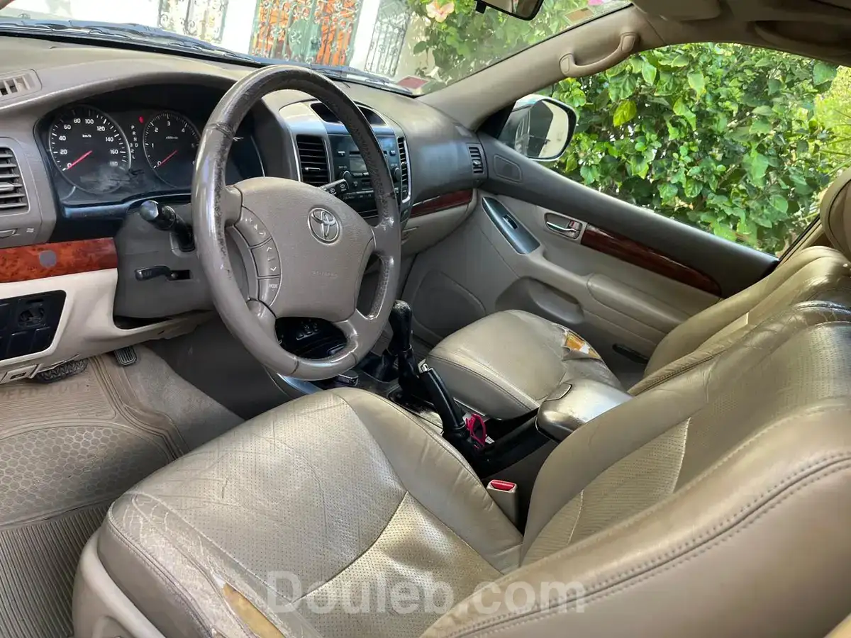 Toyota land cruiser prado vx 2009 7 places - Miniature 2