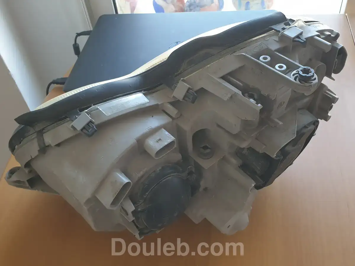 Phare avant droite w203 année 2002 - Miniature 2