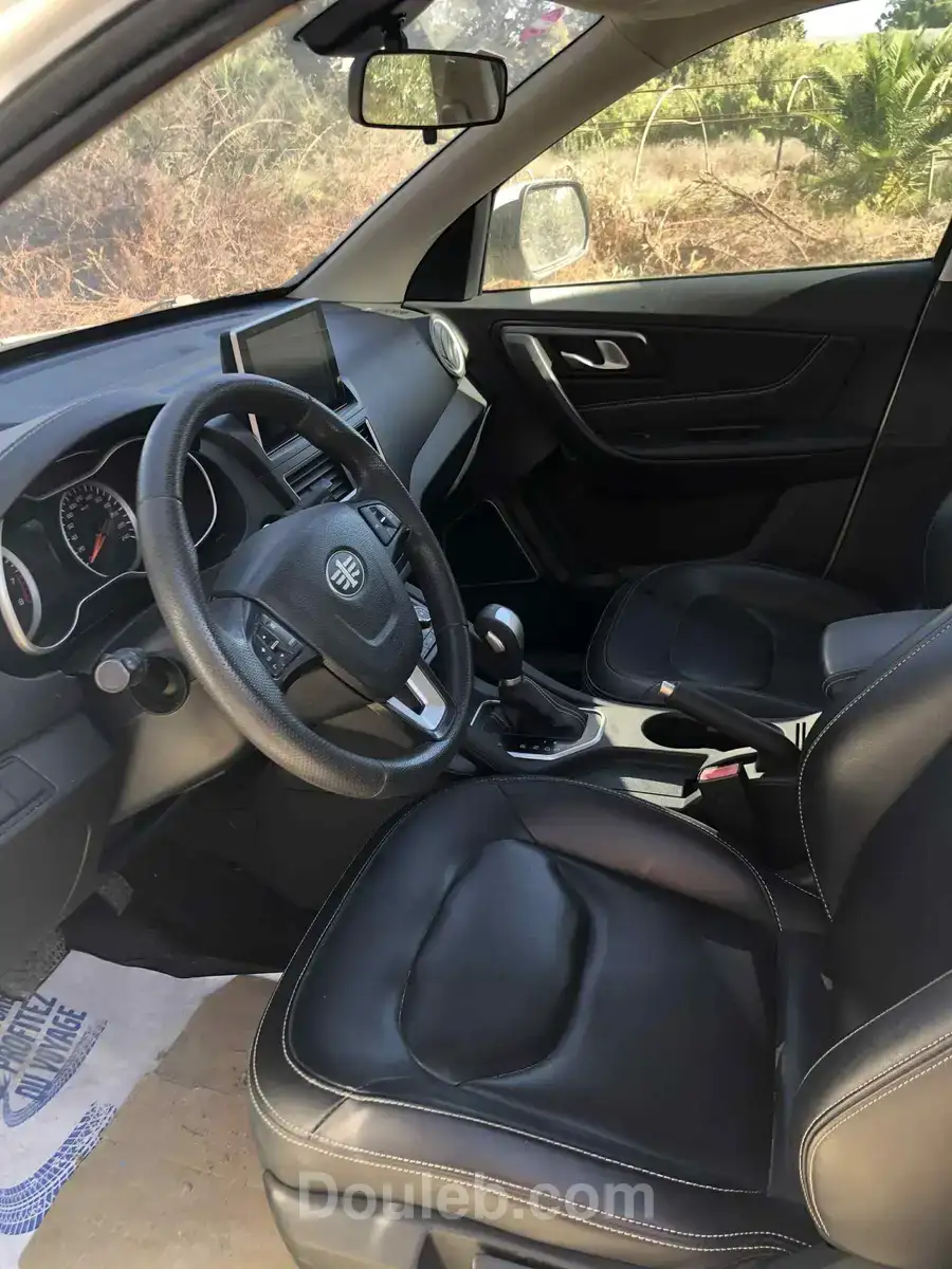 Voiture faw besturn x40 2021 - Miniature 5