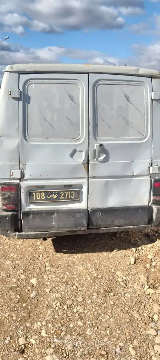 Renault trafic - Miniature 3