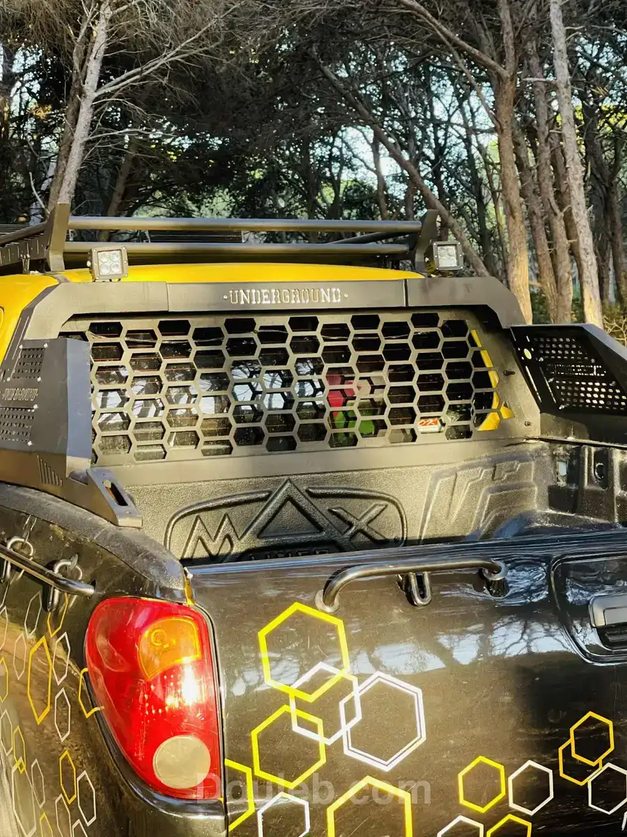 Mitsubishi en bonne état - Miniature 5