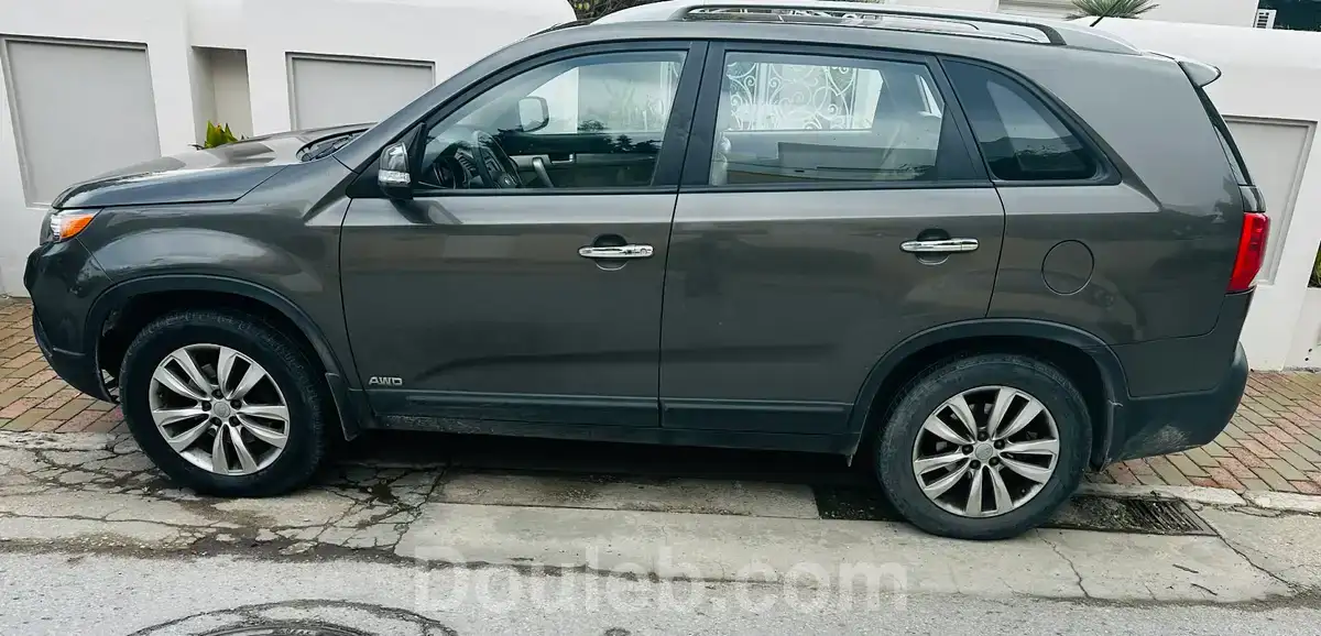 Kia sorento 295 000 km premiere main automatique - Miniature 2
