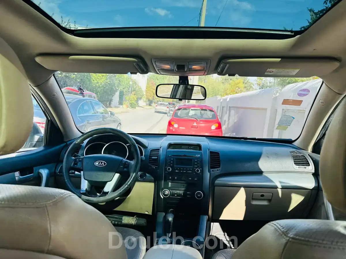 Kia sorento 295 000 km premiere main automatique - Miniature 4