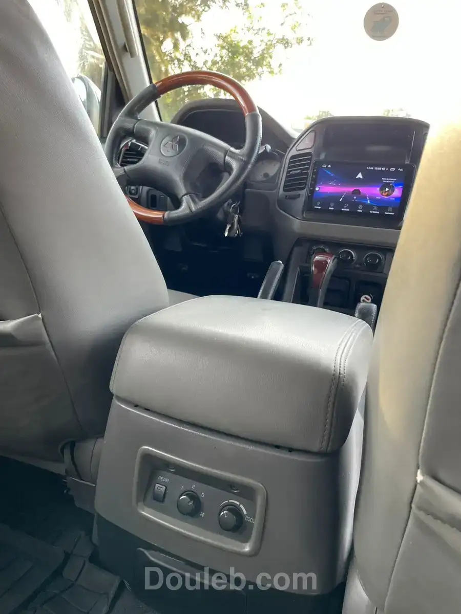 Mitsubishi pajero gls tu 127 année 2007 - Miniature 5