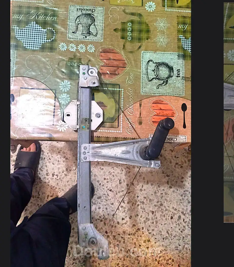 Pièce porte gauche arrière symbol 2