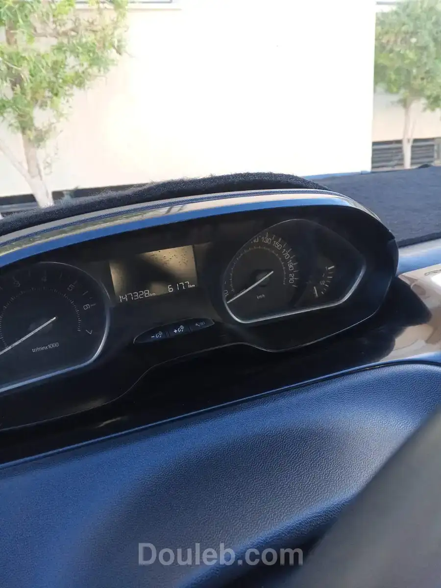 Voiture peugeot état neuf occasion à ne pas rater - Miniature 4