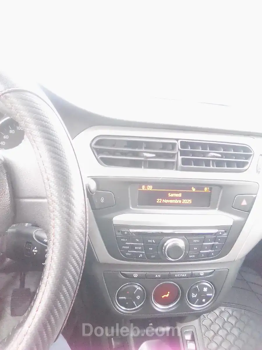 Voiture excellent - Miniature 5