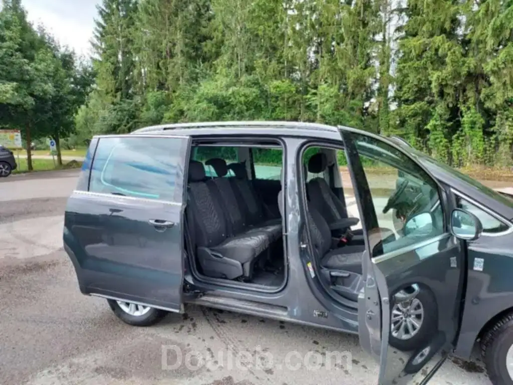 Seat alhambra avec 7 places et puissance 9 - Miniature 2