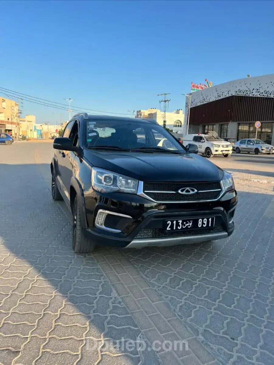Voiture tiggo2 comme neuf