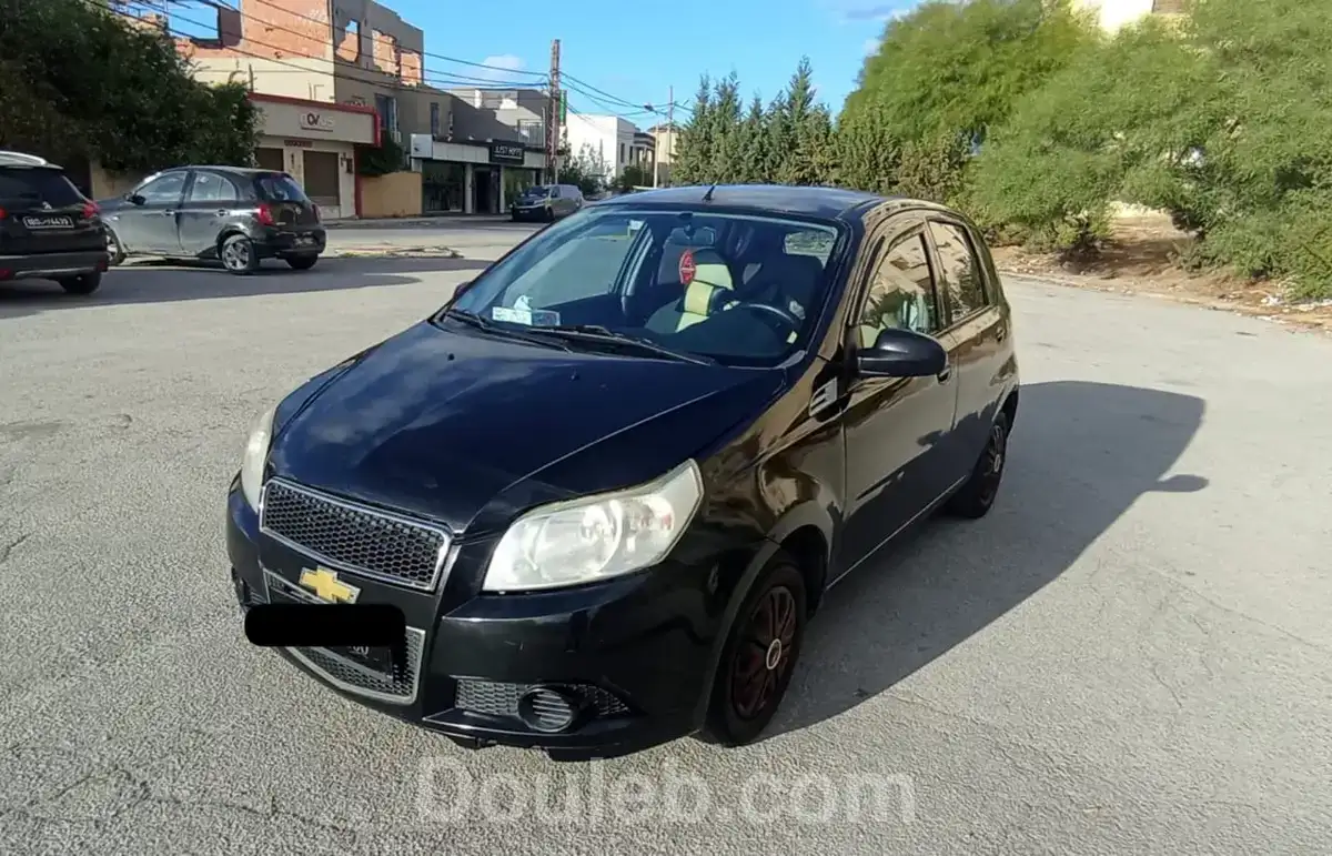 Voiture en bon état - Miniature 2