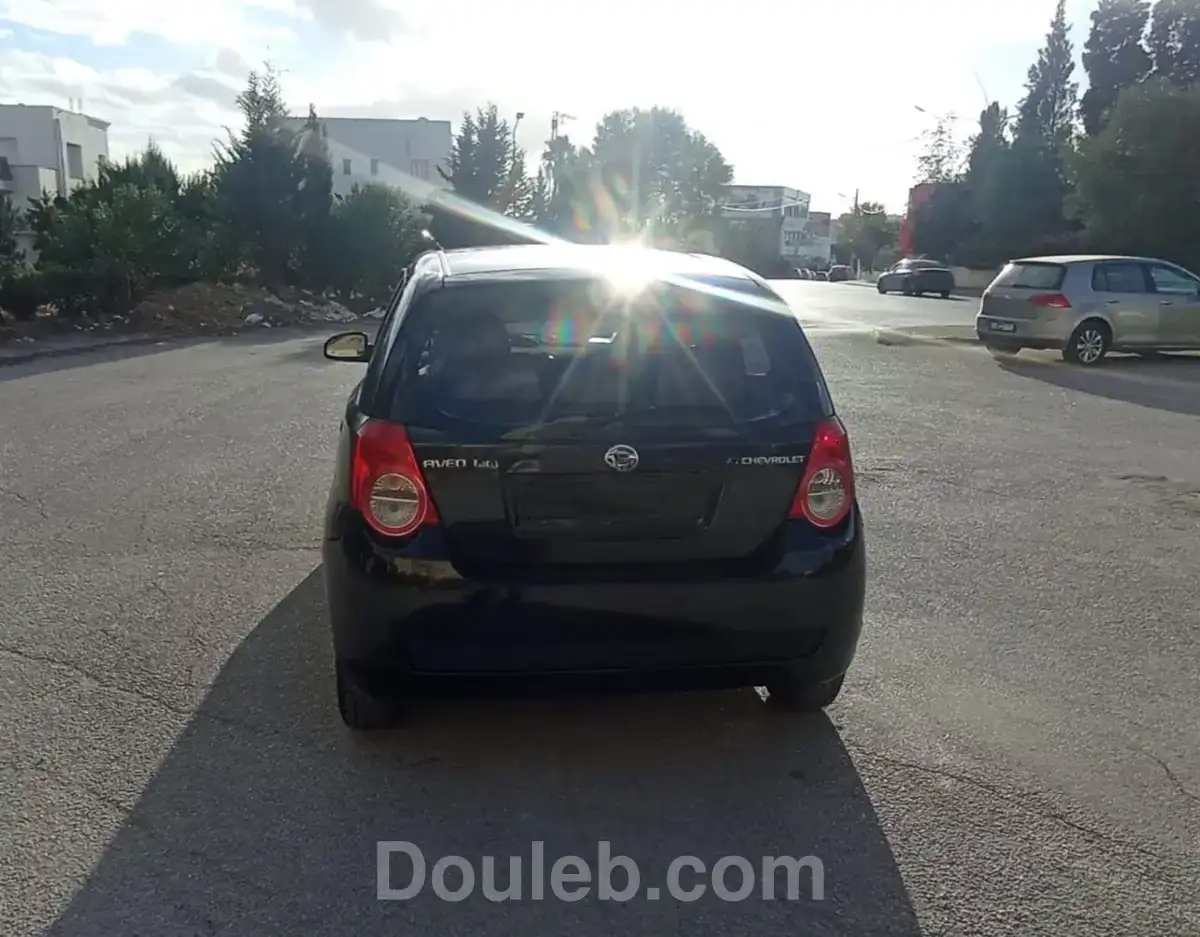 Voiture en bon état - Miniature 3