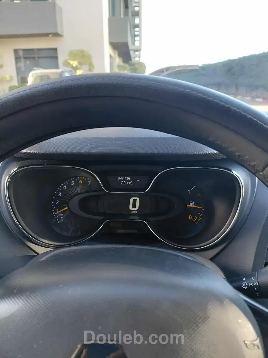 Renault captur - Miniature 3