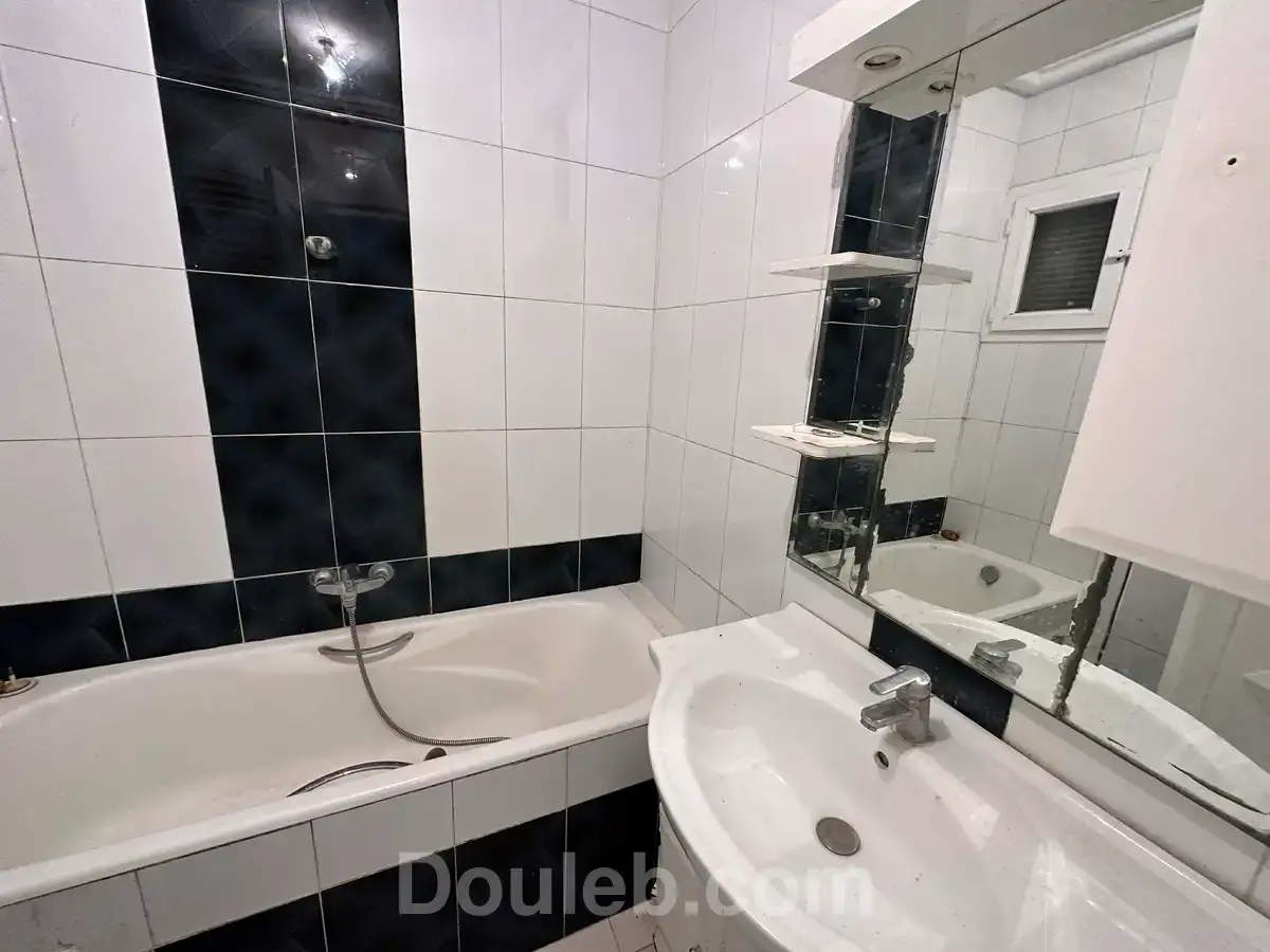 Appart s3 à ennasr 2 sur hedi nouira - Miniature 5