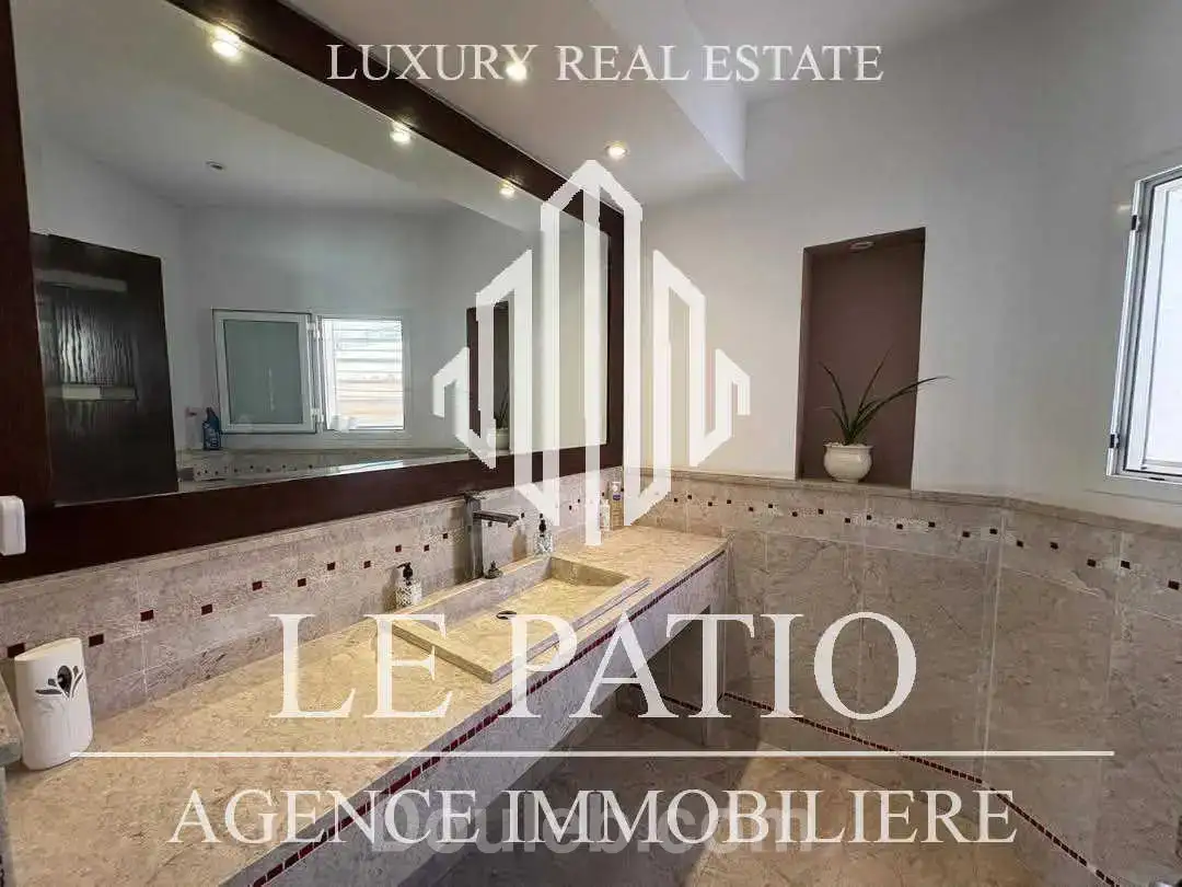 Villa s4 a ain zaghouan avec piscine et jardin - Miniature 4