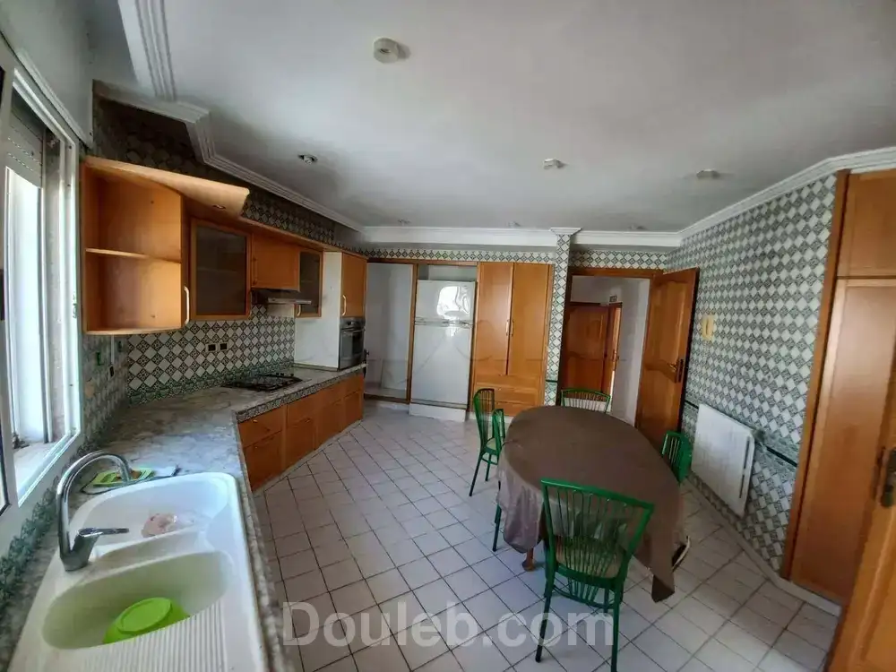 Villa s8 avec un grand jardin à menzah 9a - Miniature 4