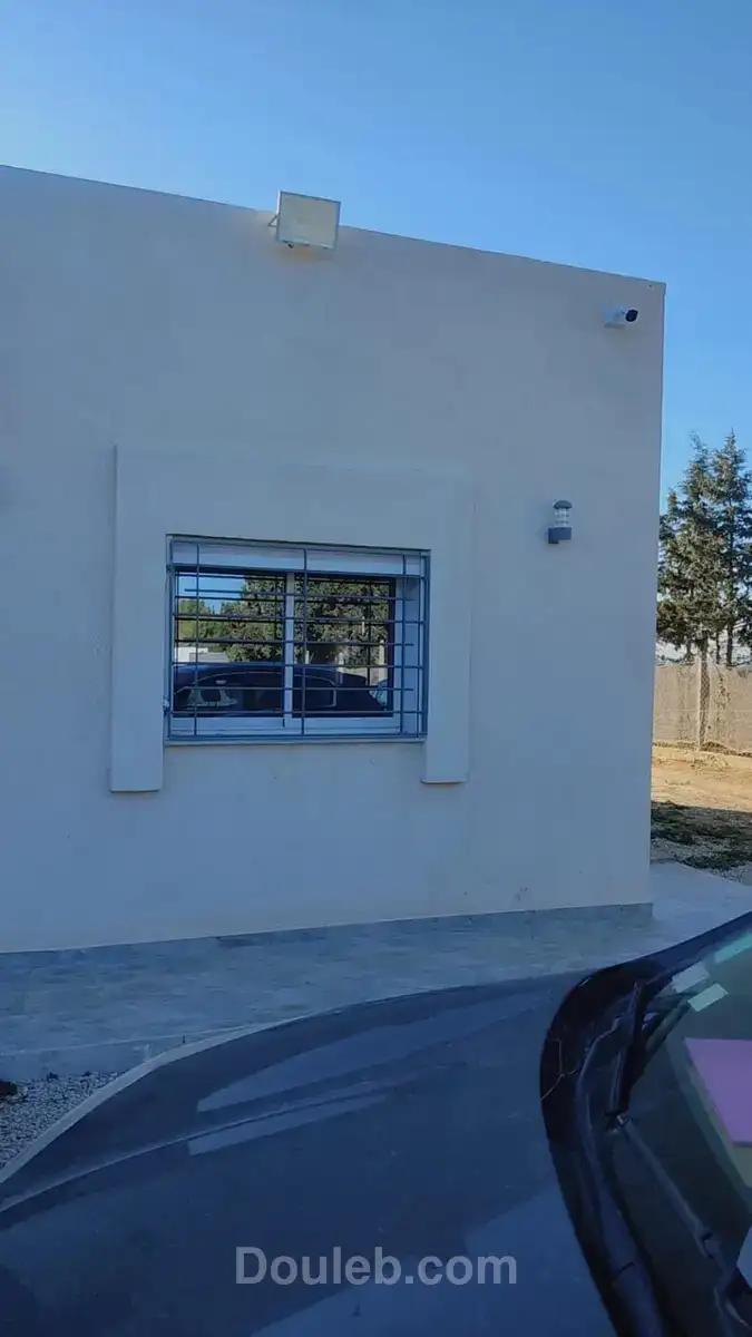 Domaine d'exeption à menzel bouzelfa - Miniature 3