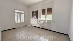 Villa de 598m2 terrain et 380m2 bti - Miniature 4