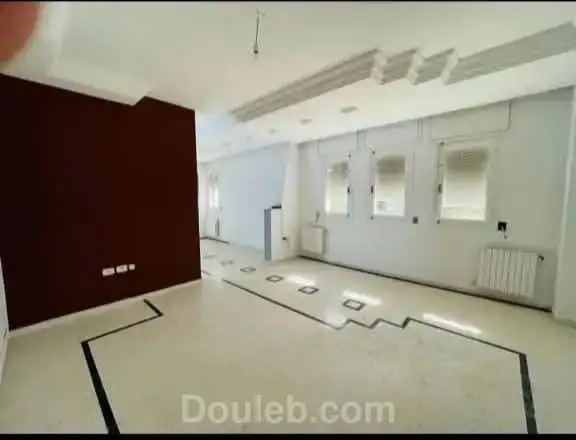 Etage de villa haut standing au mourouj 1 - Miniature 2