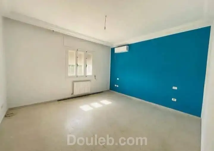 Etage de villa haut standing au mourouj 1 - Miniature 4