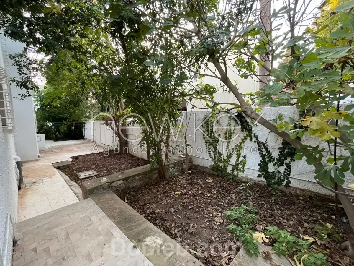 Villa s4 avec jardin à gammarth - Miniature 2