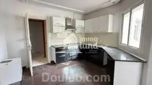 Appartement s3 de 157m2 cit ennasr - Miniature 3