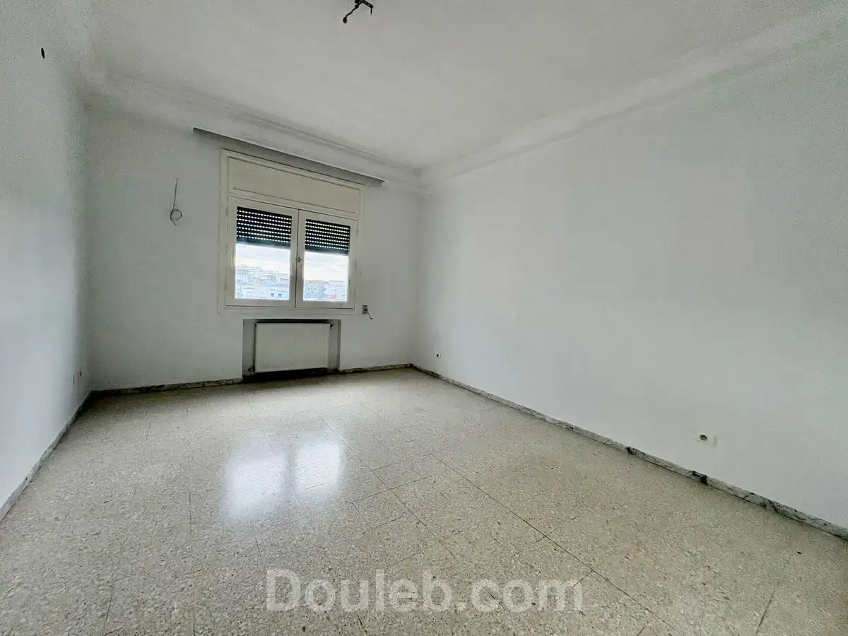 Appartement s3 hs à jardin d'el menzah 2 - Miniature 4