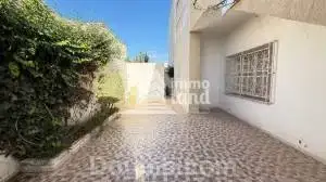 Villa de 319m2 terrain et 350m2 bti - Miniature 2