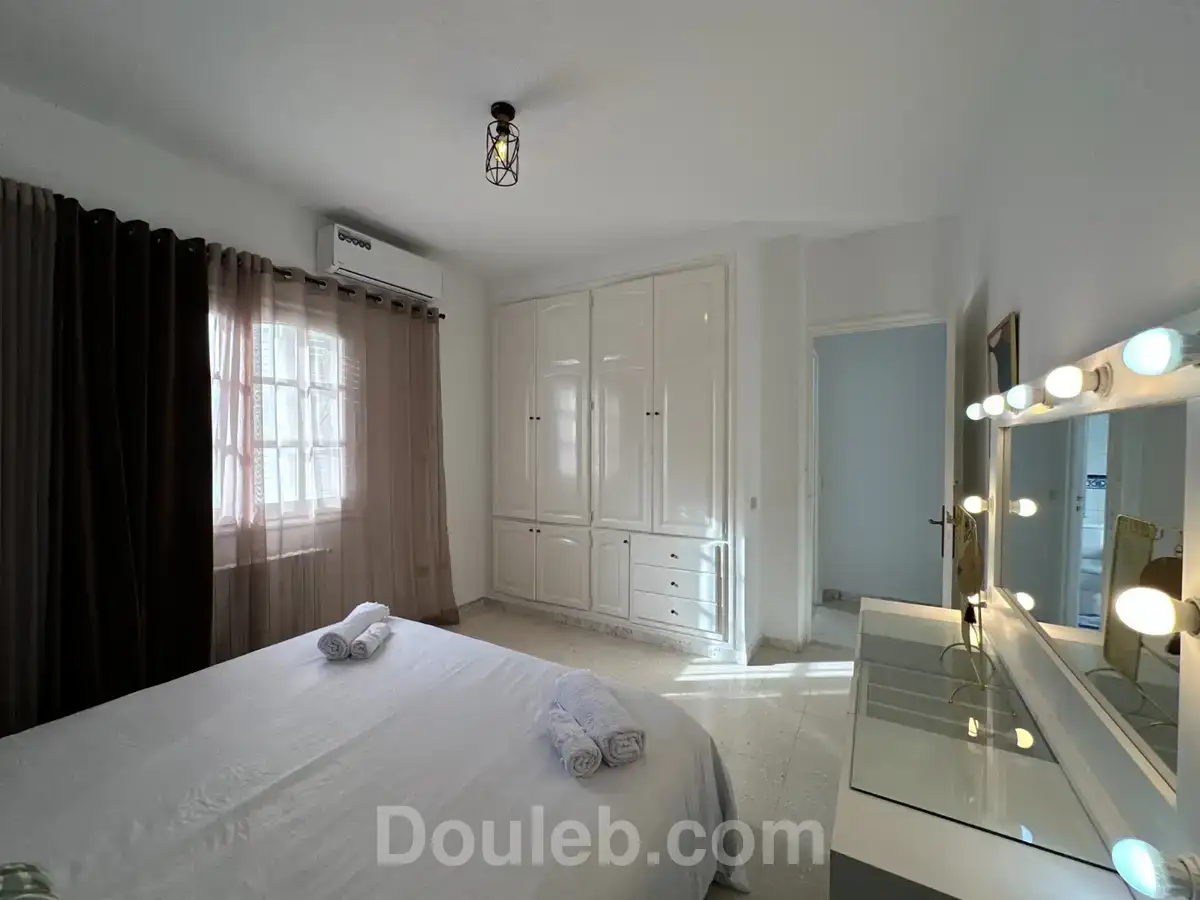 Étage de villa s3 à la marsa - Miniature 4