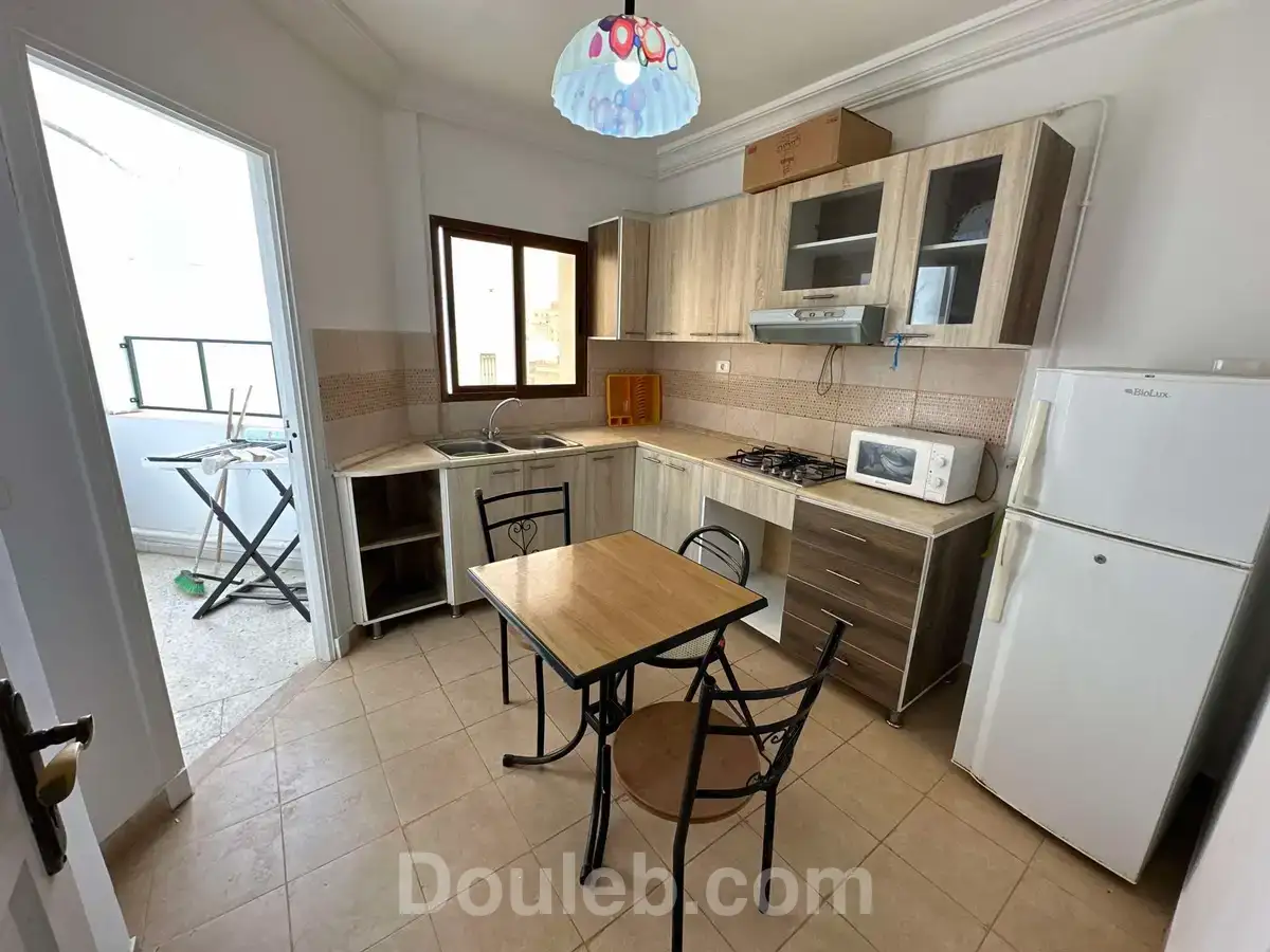 Appart s2 meublé à ennasr 2 - Miniature 3