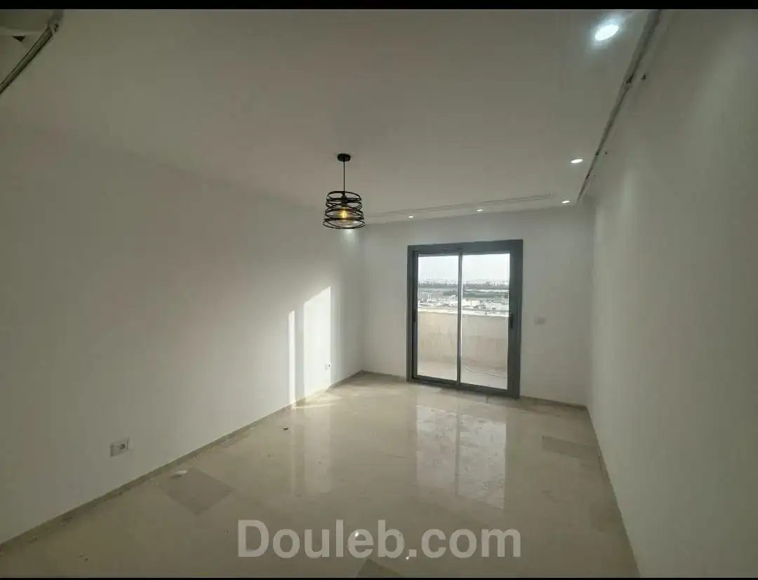 S1 aouina avec place parking - Miniature 2