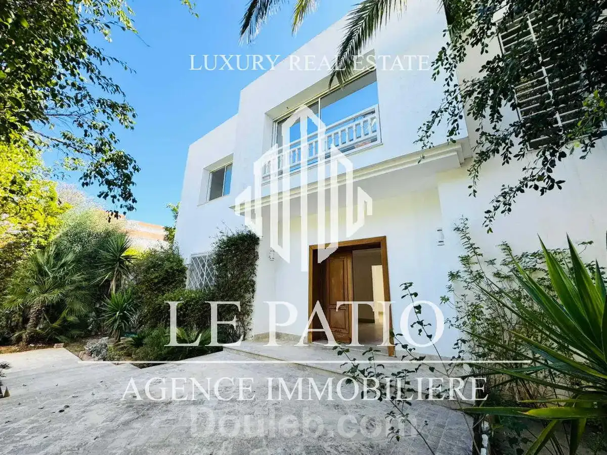 Villa s5 avec grand jardin et piscine