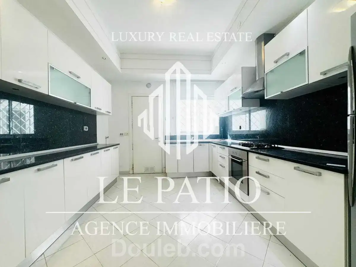 Villa s5 avec grand jardin et piscine - Miniature 3