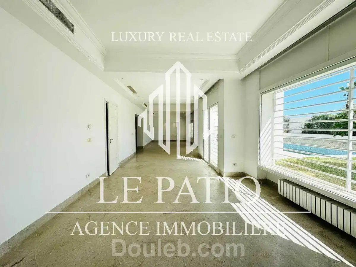 Villa s5 avec grand jardin et piscine - Miniature 4