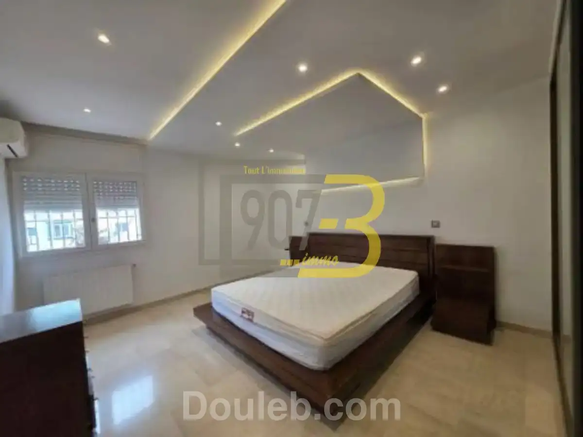 Un appartement s3 à cité ennasr - Miniature 2