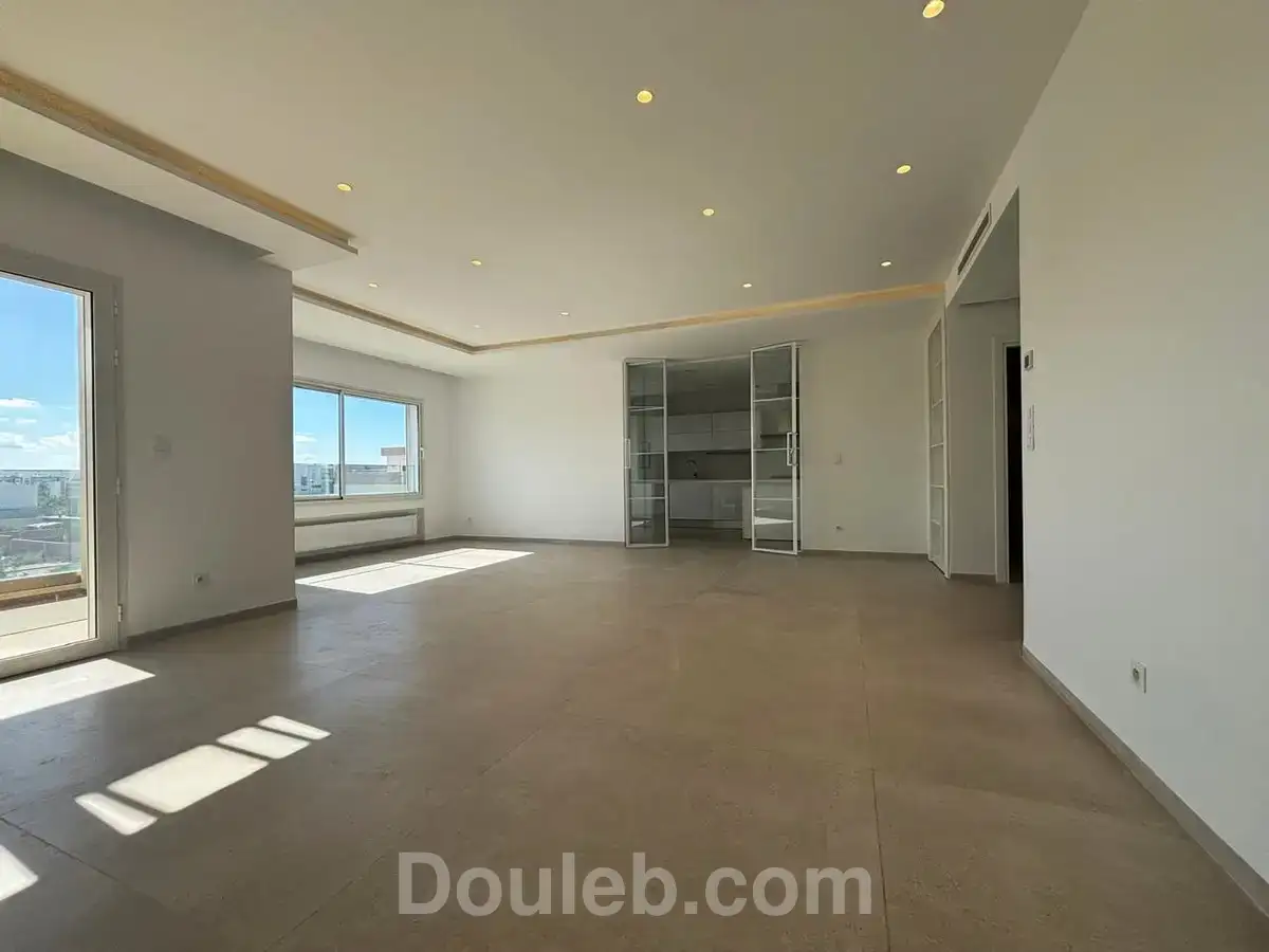 Un appartement s3 neuf à chotrana 2 - Miniature 2