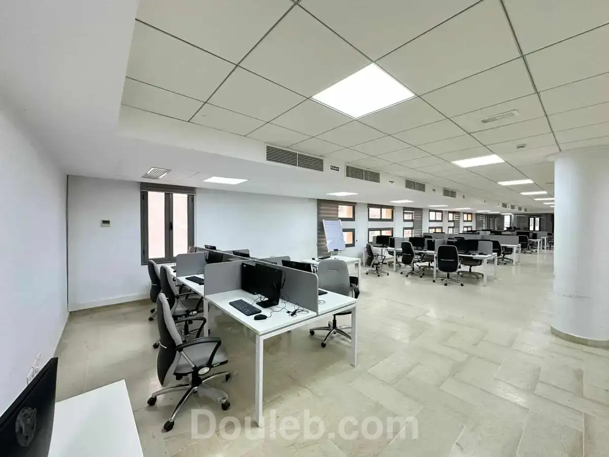 Immeuble hst 2300 m en open space au kram - Miniature 2