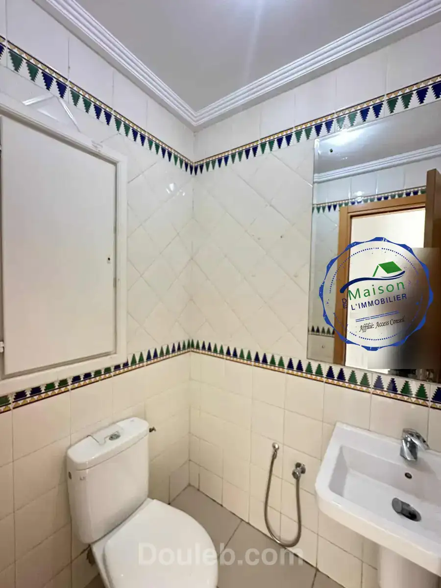 Bureau h2 de 81 m aux berges du lac 1 - Miniature 5