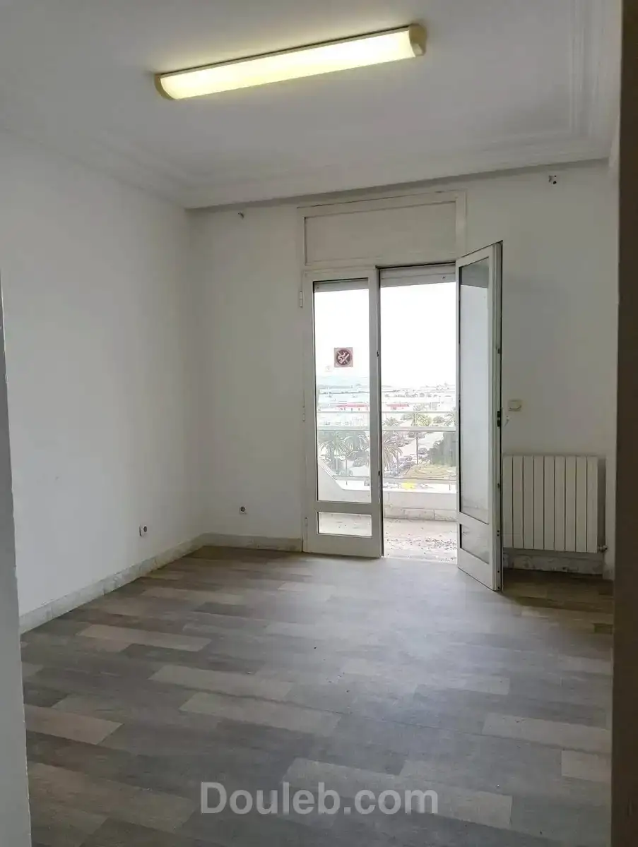 Très bonne occasion - Miniature 3