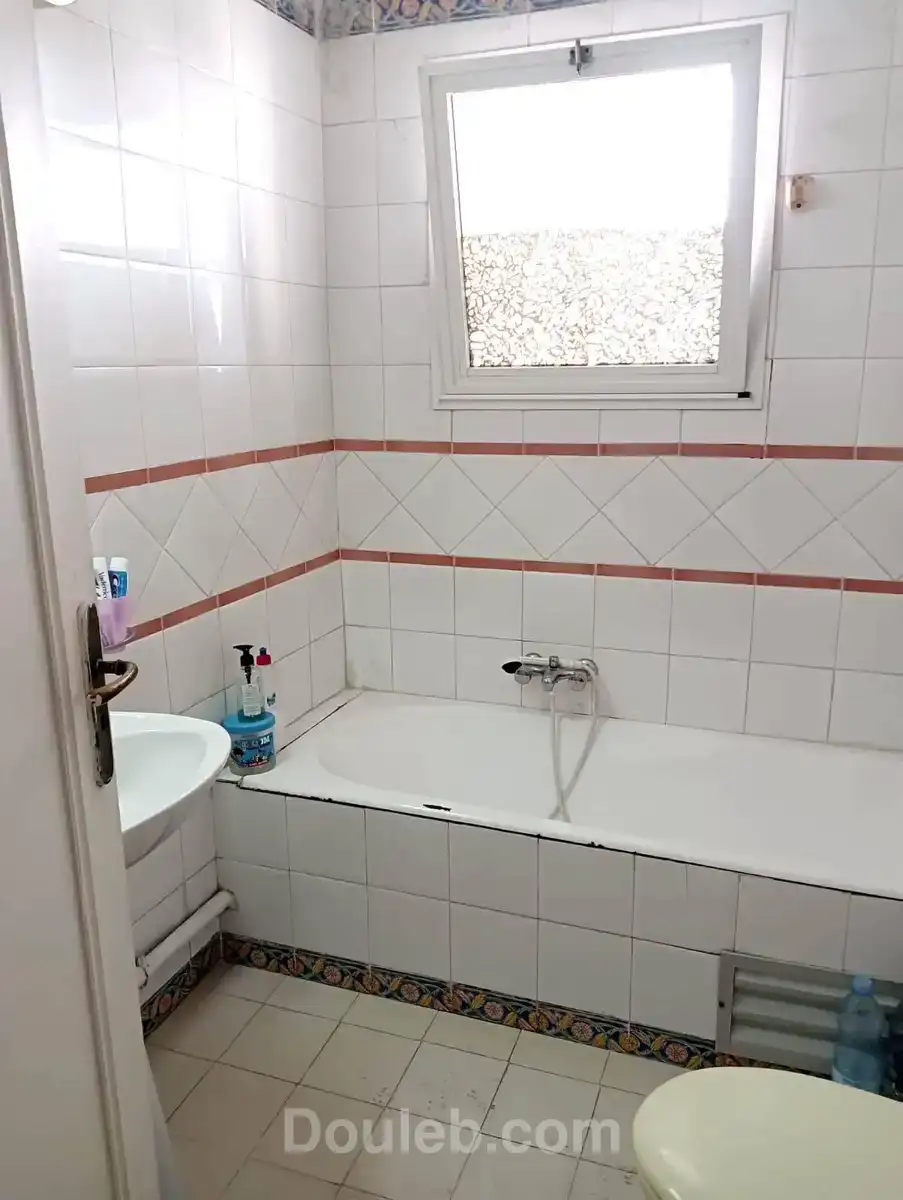 Très bonne occasion - Miniature 6