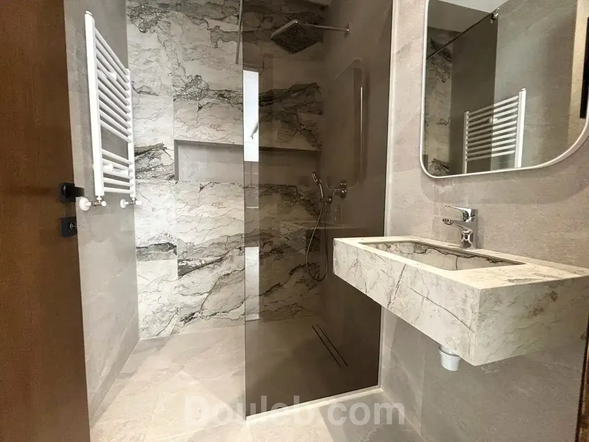 Appartement s1 de 70m2 neuf à chotrana 1 - Miniature 3