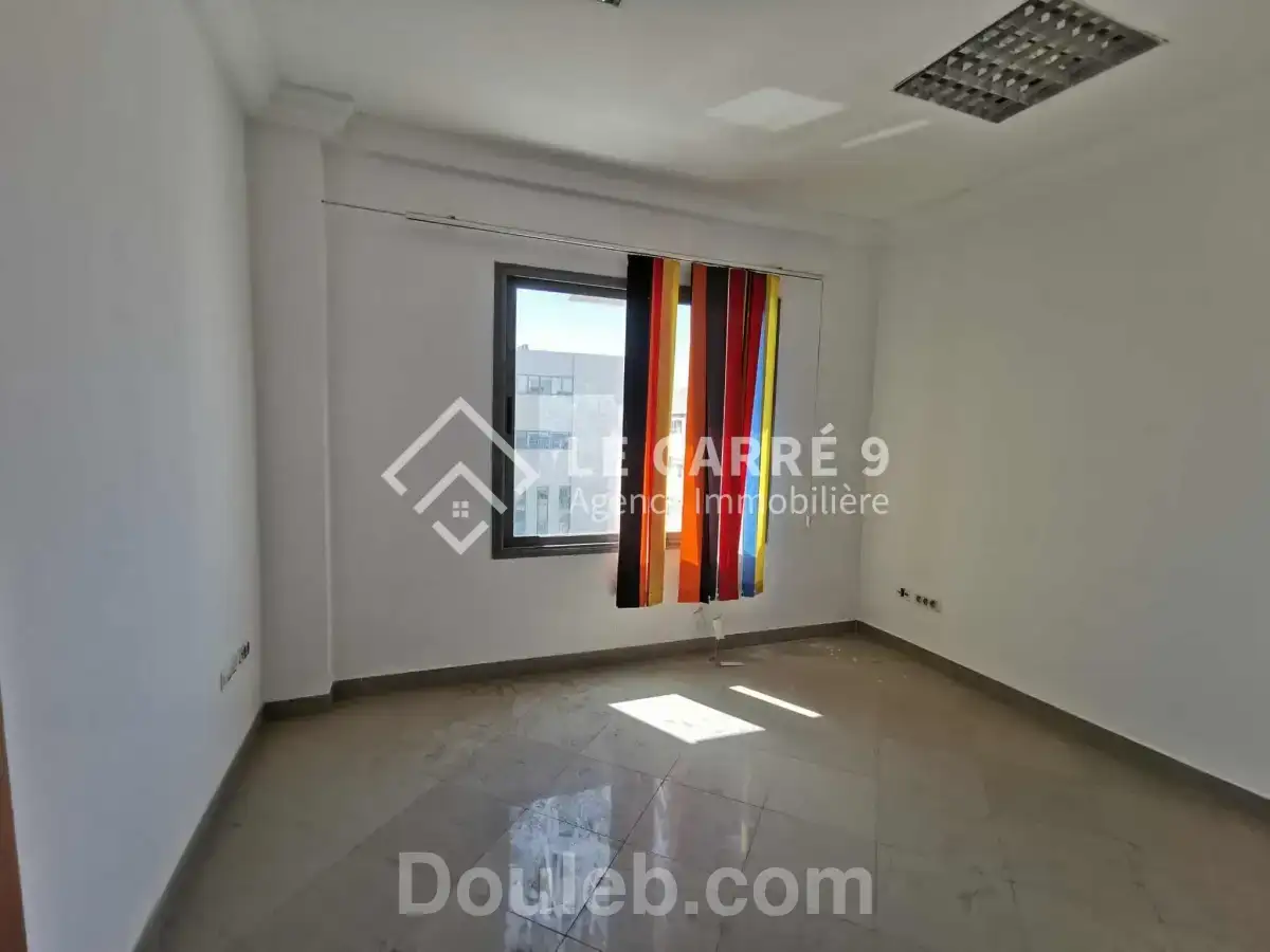 Un bureau h2 au lac 3 - Miniature 3