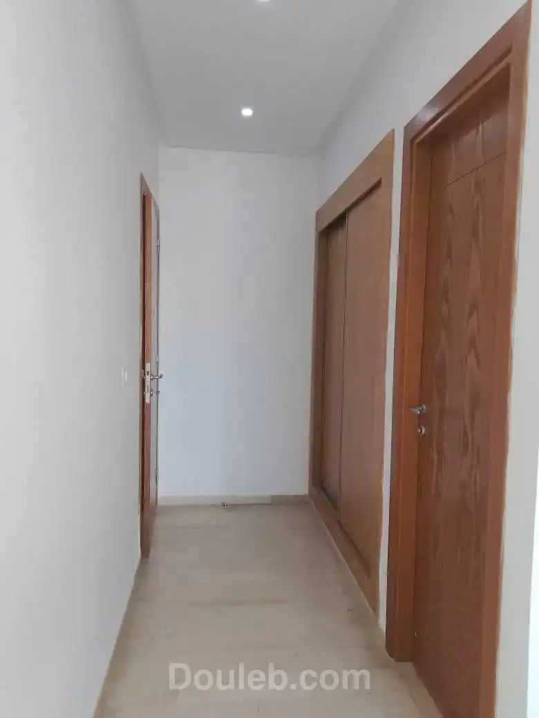 Bureau au mourouj 6 - Miniature 3