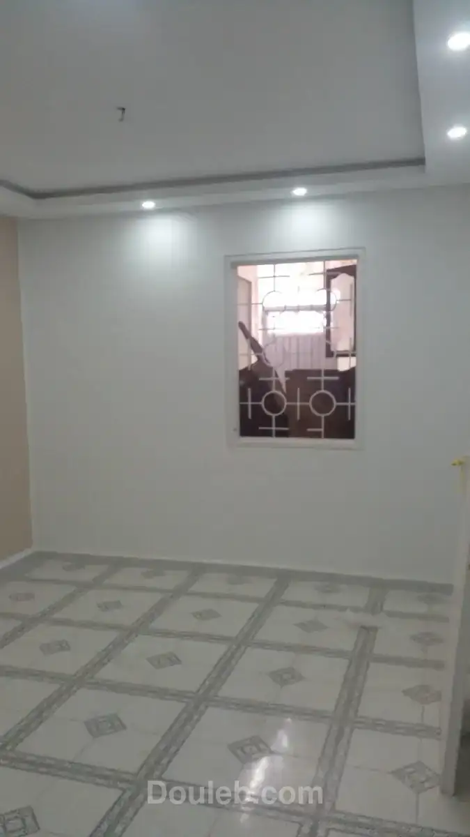 Bureau salon et deux pièce au mourouj 3 - Miniature 3