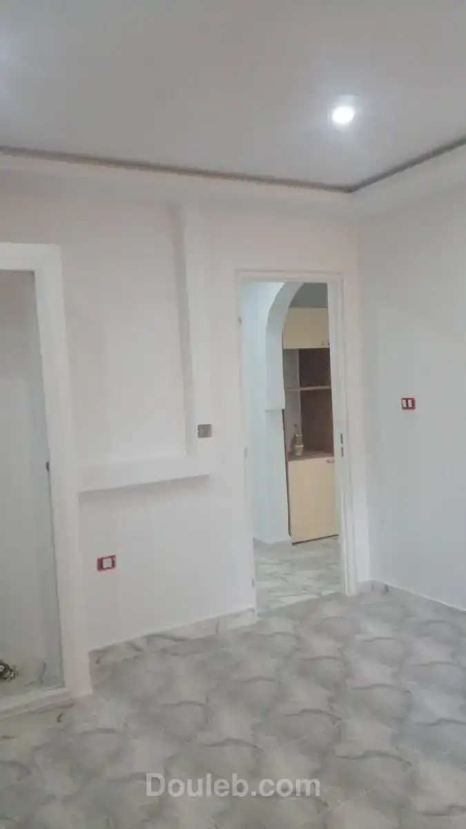 Bureau salon et deux pièce au mourouj 3 - Miniature 4