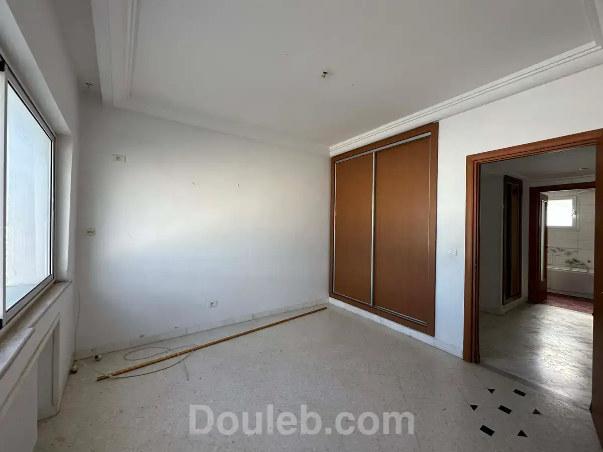 Appart s4 spacieux à ennasr 2 - Miniature 3