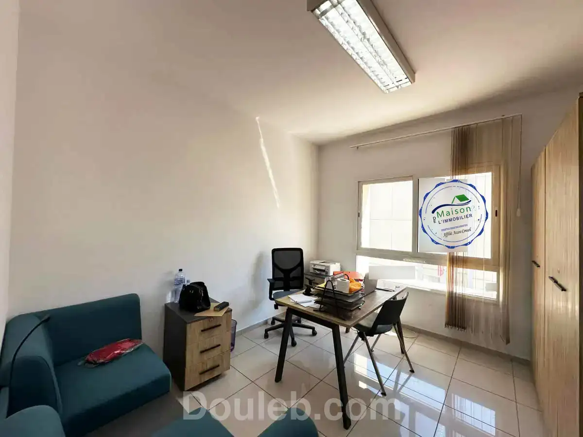 H4 sup 126 m aux berges du lac 1 - Miniature 2