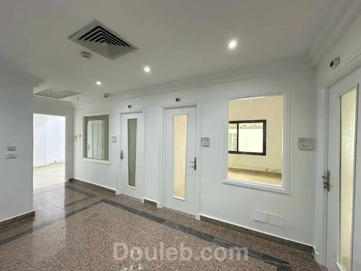 Immeuble 4 niv 1180 m 40 pièces au lac 1 - Miniature 2