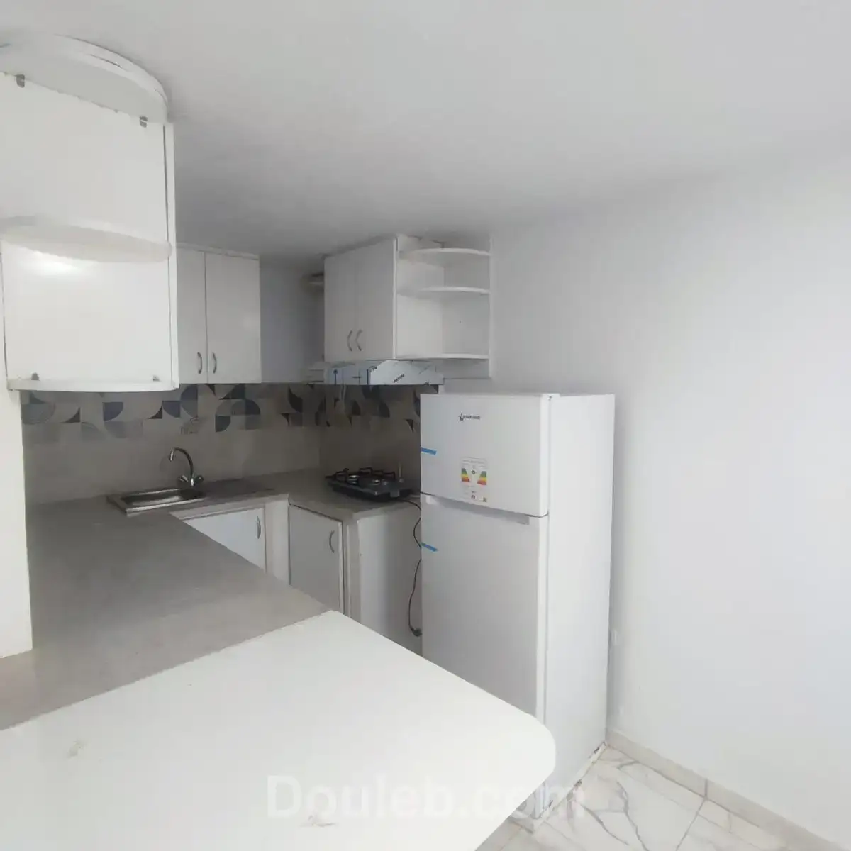 Menzah 6 studio meublé indépendant - Miniature 2