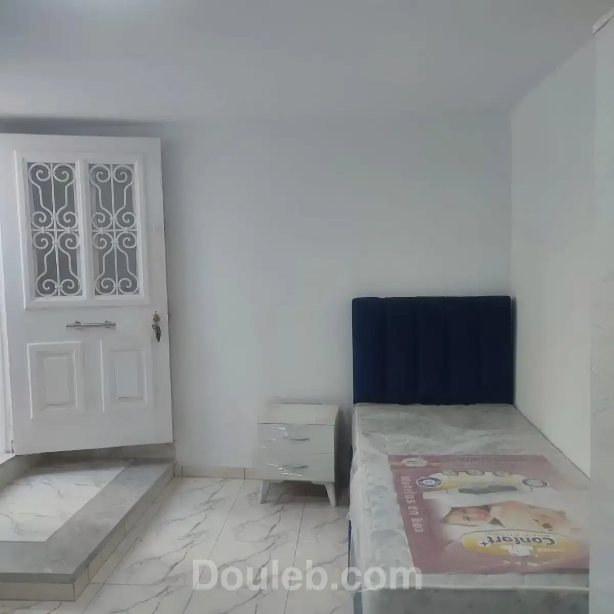 Menzah 6 studio meublé indépendant - Miniature 3